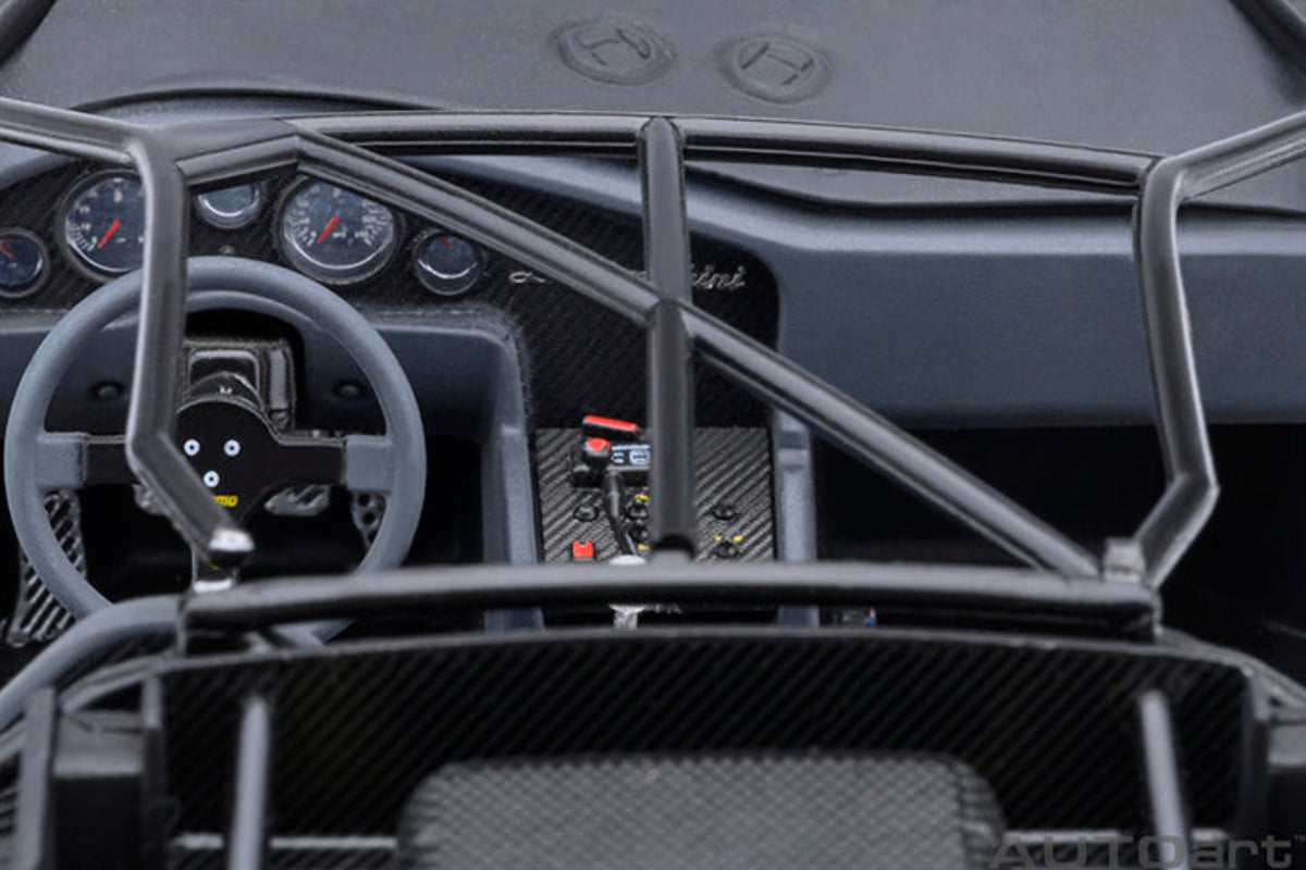 AUTOart 1:18 Lamborghini Diablo GT-R   - Deep Black 79137