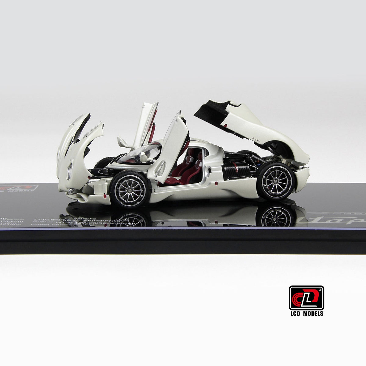 LCD 1:43 Pagani Utopia-White LCD43012-WH