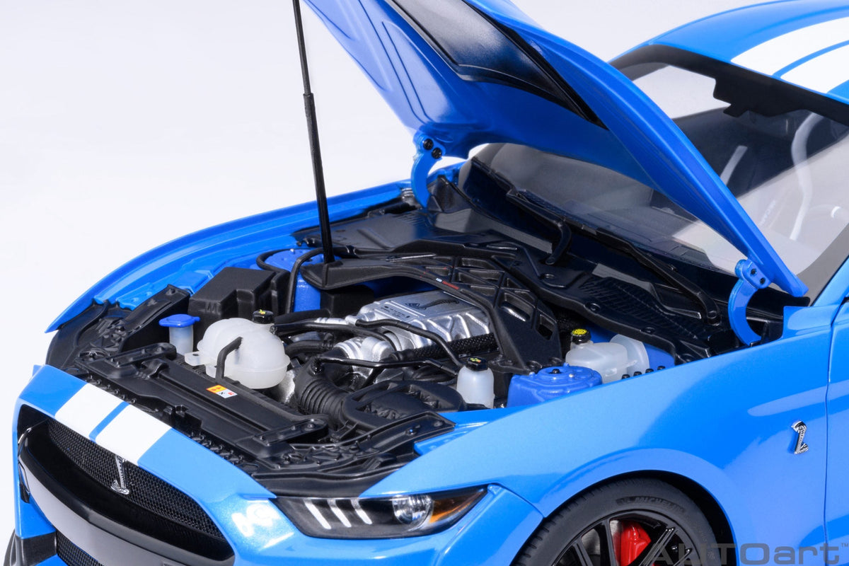AUTOart 1:18 Ford Mustang Shelby GT500 (Grabber Blue) 73094