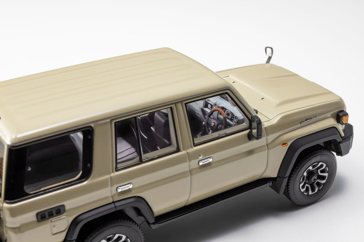 Kyosho 1:43 Toyota Land Cruiser 70 4(3 Colours) 03928BE/03928W/03928BK