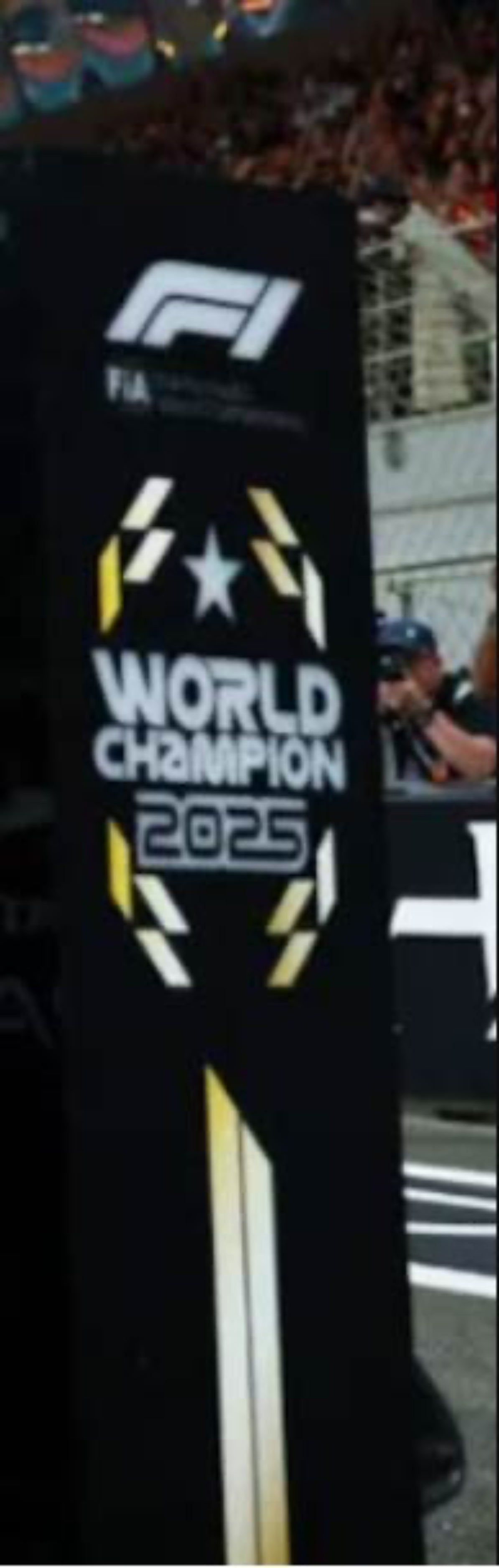 MINICHAMPS 1:43 MCLAREN FORMULA 1 TEAM MCL39 - LANDO NORRIS - WORLD CHAMPION - ABU DHABI GP 2025 537256604