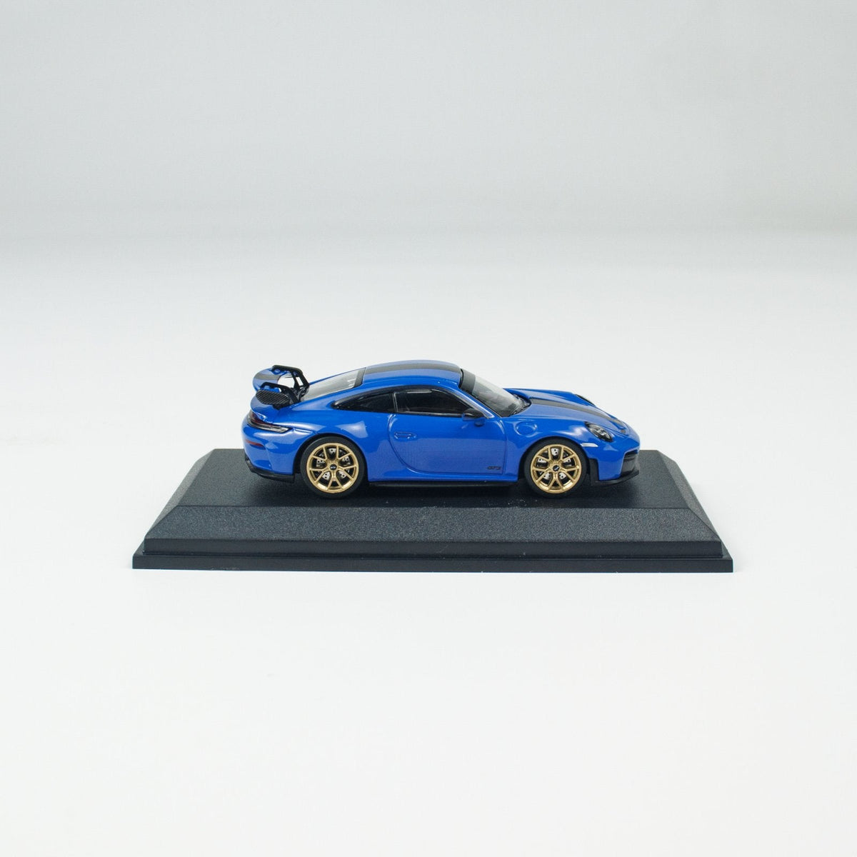 Minichamps 1:64 PORSCHE 911 (992.2) GT3 - 2025 - BLUE CLDC 643064226
