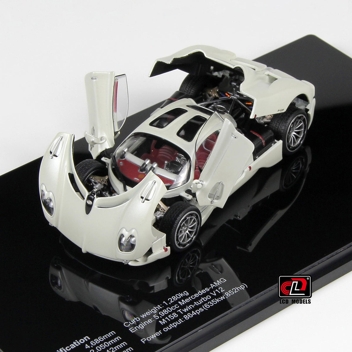 LCD 1:43 Pagani Utopia-White LCD43012-WH