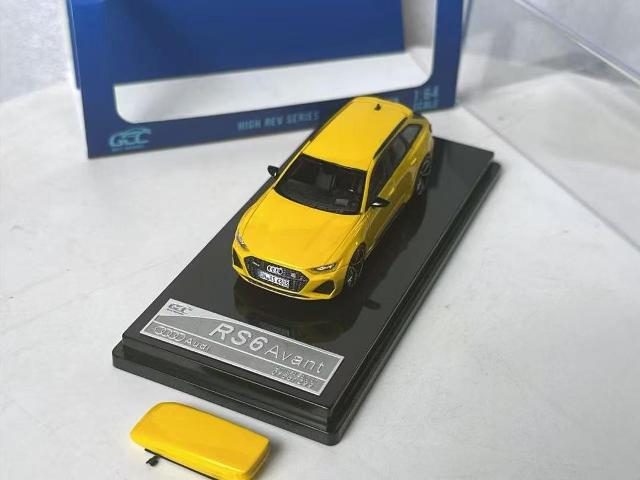 GCC 1:64 Audi RS6 Luggage Version Racing Yellow
