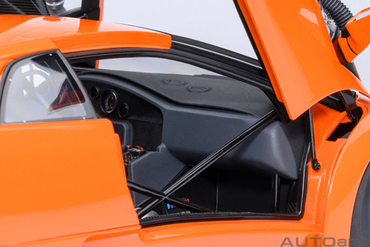 AUTOart 1:18 Lamborghini Diablo GT-R   - Arancio Ishtar 79139