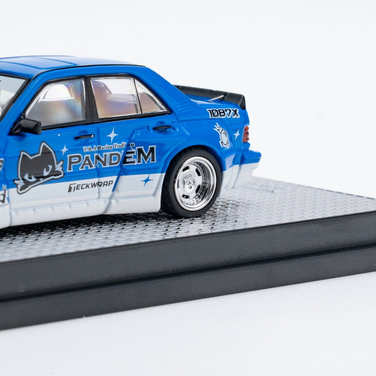 Inno64 1:64 PANDEM ROCKET BUNNY 190E Echo Gao‘s Car IN64-190EP-ECHO