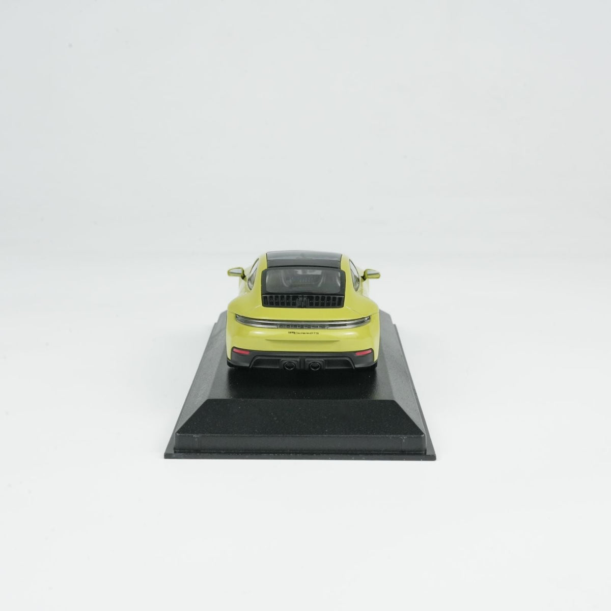 MINICHAMPS 1:43 PORSCHE 911 (992.2) CARRERA GTS 2024-YELLOW METALLIC 410064122