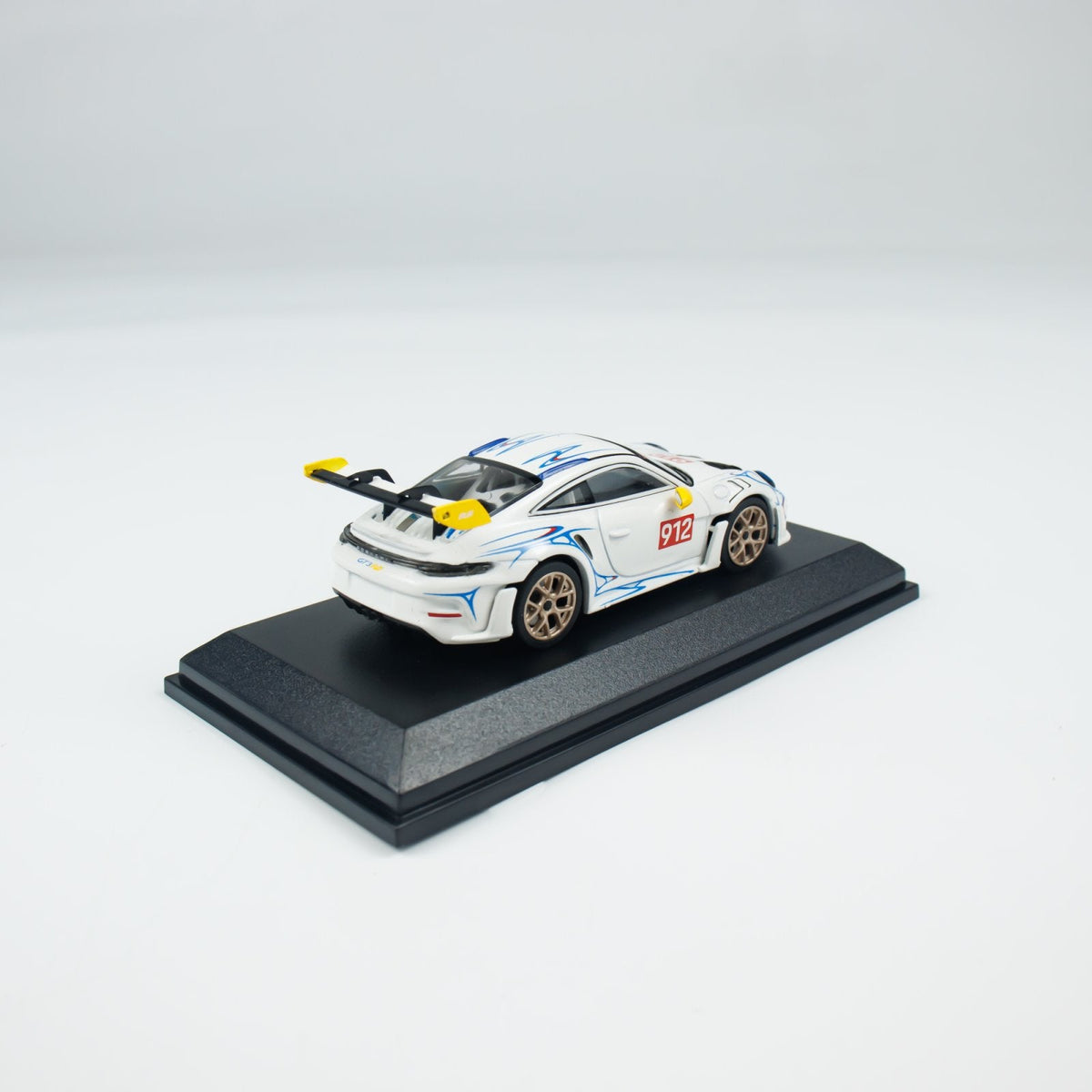 MINICHAMPS 1:64 PORSCHE 911 (992) GT3 RS - 2024 CLDC 643062121