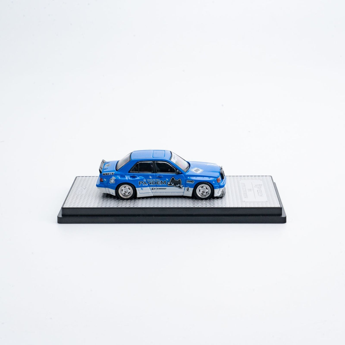 Inno64 1:64 PANDEM ROCKET BUNNY 190E Echo Gao‘s Car IN64-190EP-ECHO