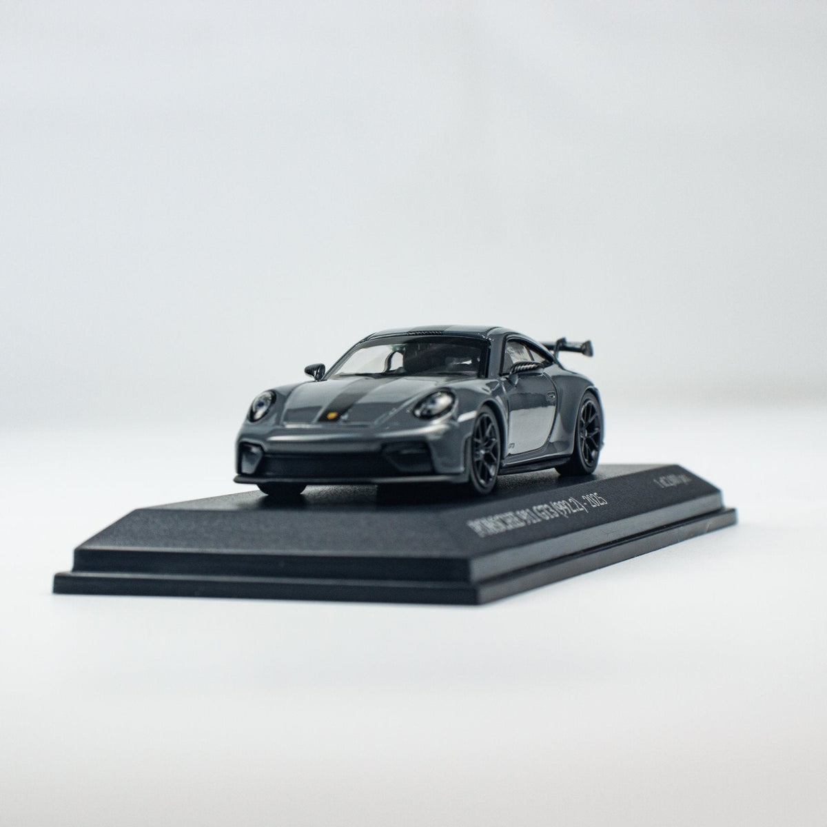 Minichamps 1:64 PORSCHE 911 (992.2) GT3 - 2025 - Grey CLDC 643064227