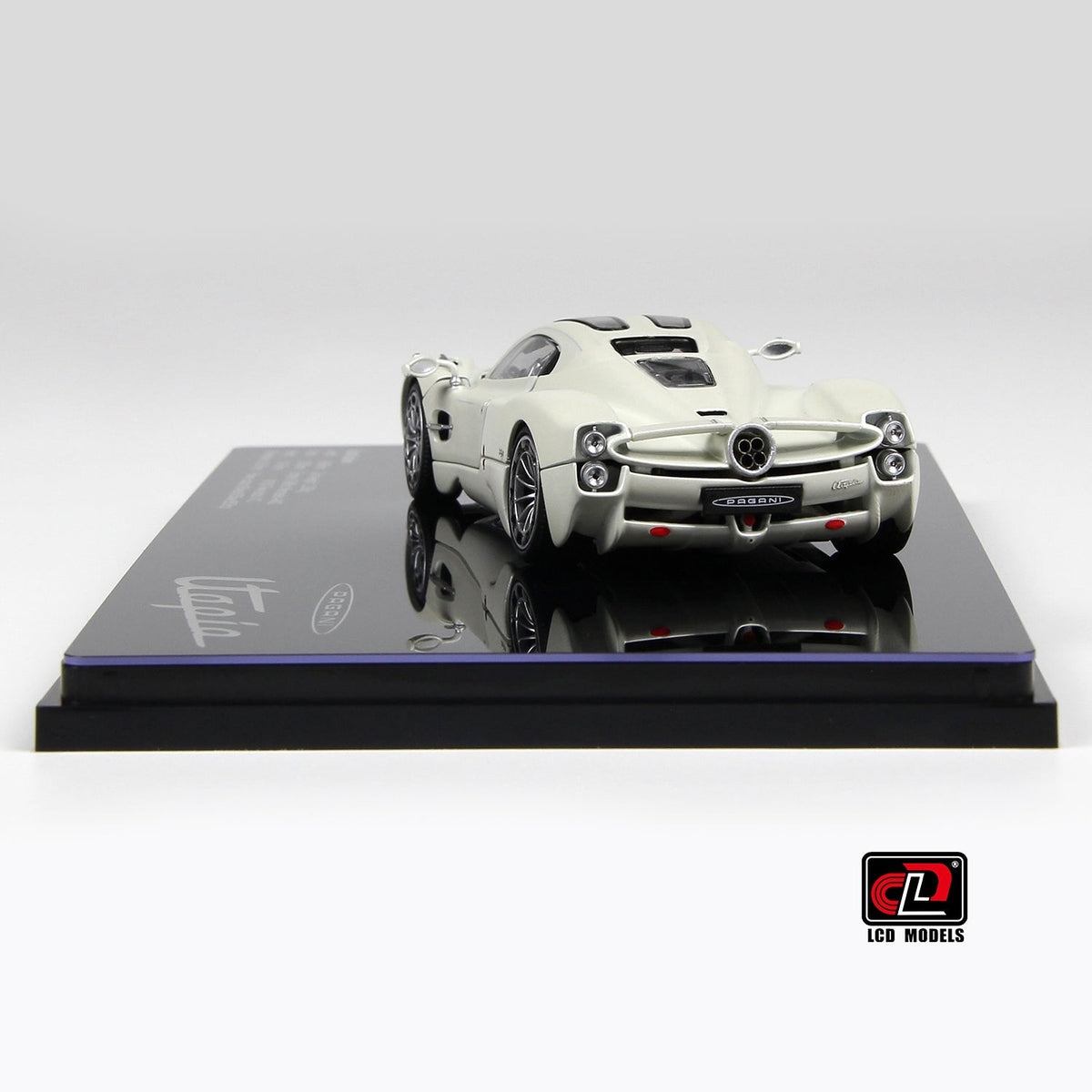 LCD 1:43 Pagani Utopia-White LCD43012-WH