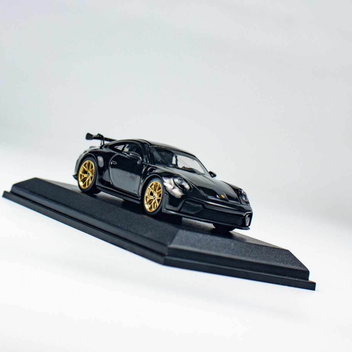 Minichamps 1:64 PORSCHE 911 (992.2) GT3 - 2025 - BLACK CLDC 643064225
