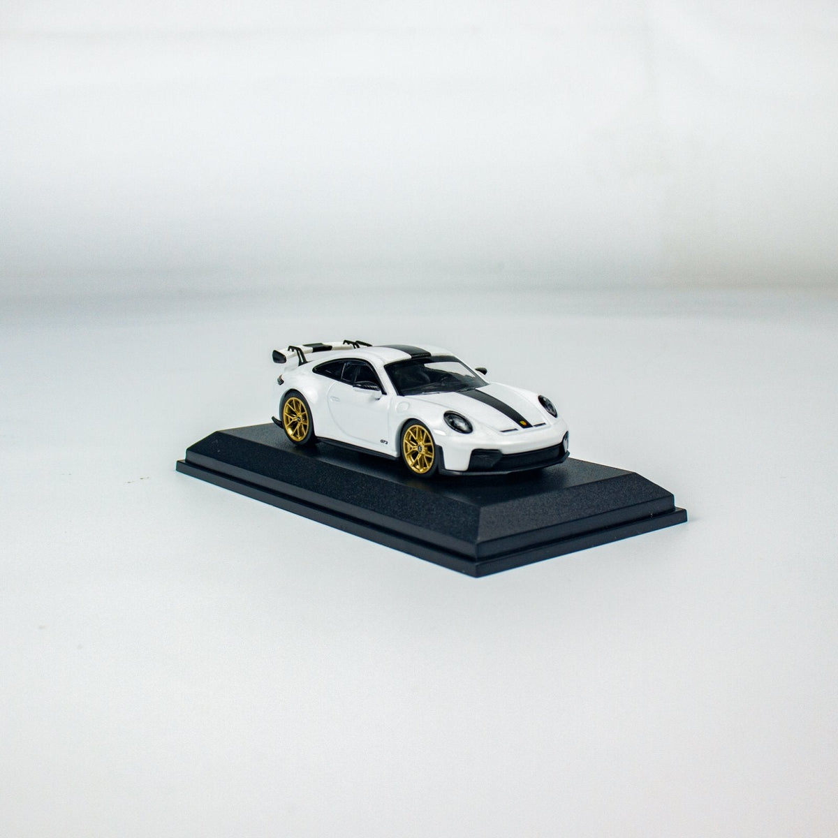 Minichamps 1:64 PORSCHE 911 (992.2) GT3 - 2025 - White CLDC 643064224