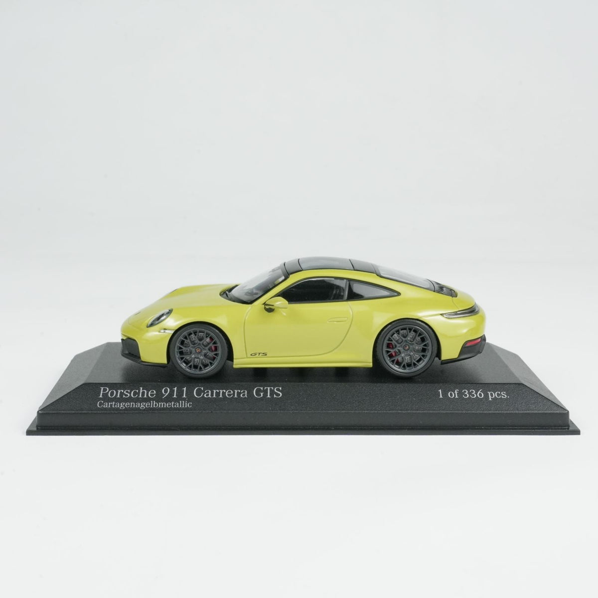 MINICHAMPS 1:43 PORSCHE 911 (992.2) CARRERA GTS 2024-YELLOW METALLIC 410064122