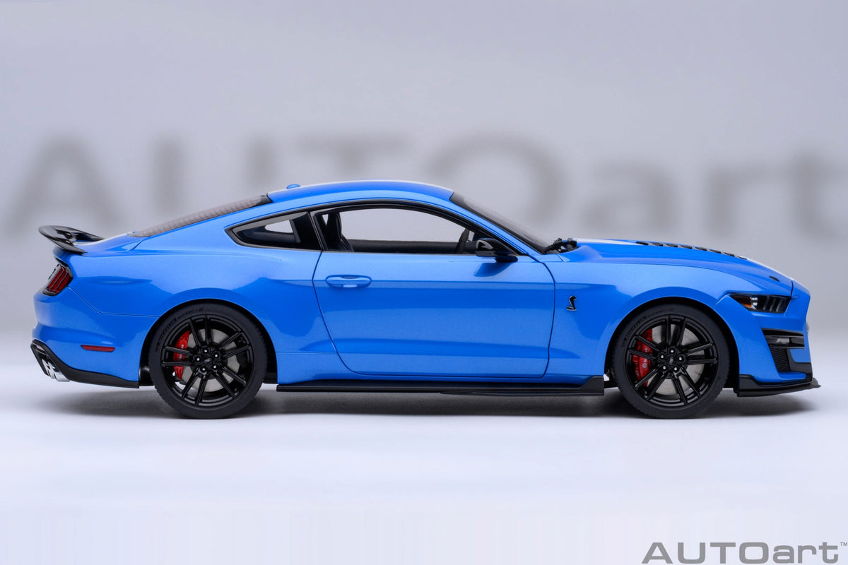 AUTOart 1:18 Ford Mustang Shelby GT500 (Grabber Blue) 73094