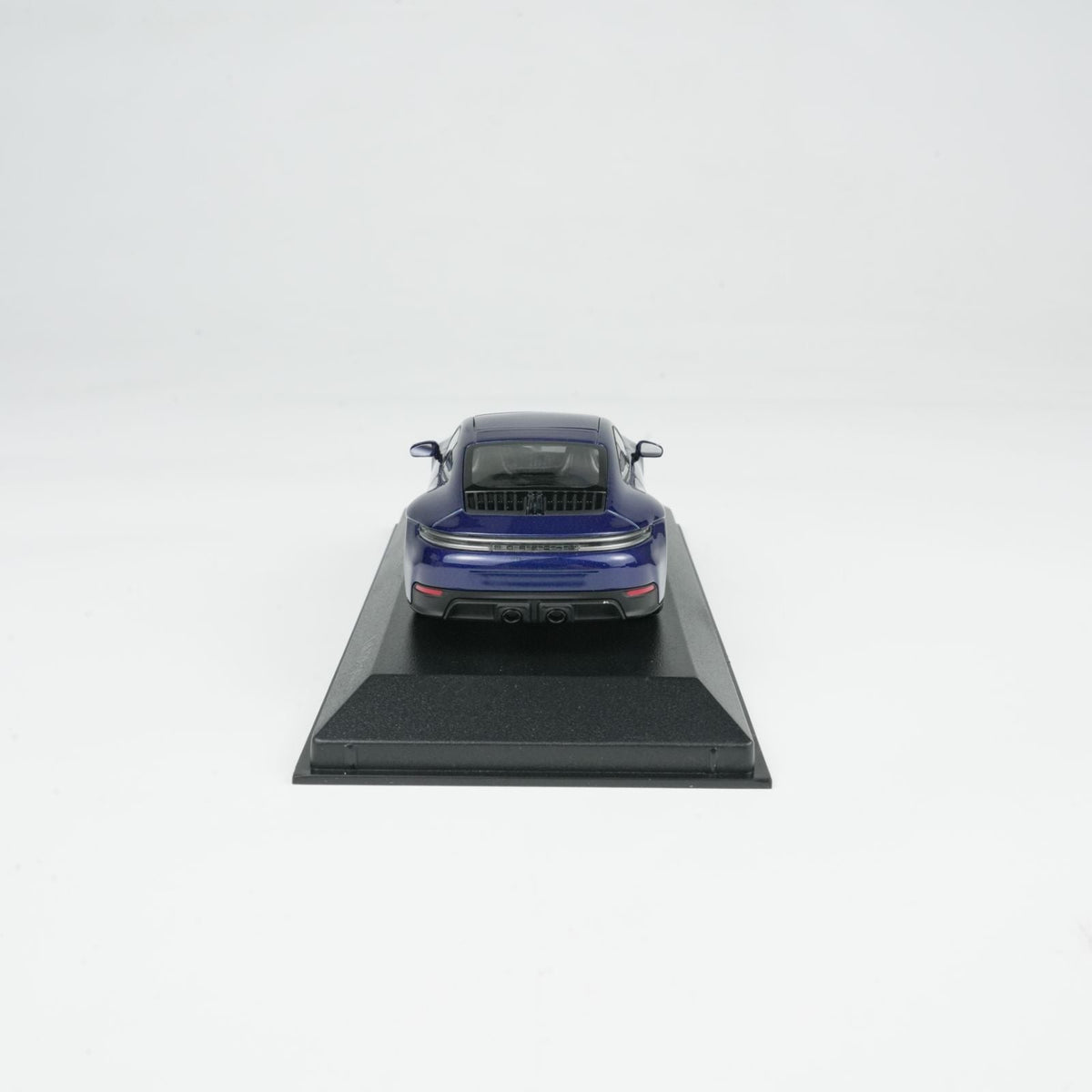 MINICHAMPS 1:43 PORSCHE 911 (992.2) CARRERA GTS 2024- BLUE METALLIC 410064121