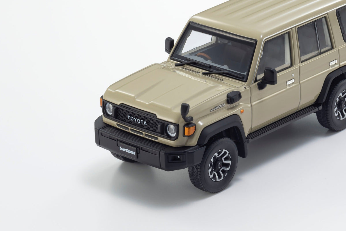 Kyosho 1:43 Toyota Land Cruiser 70 4(3 Colours) 03928BE/03928W/03928BK