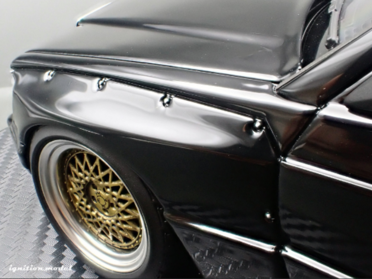 Ignition Model 1:18 PANDEM 190 Black IG3769
