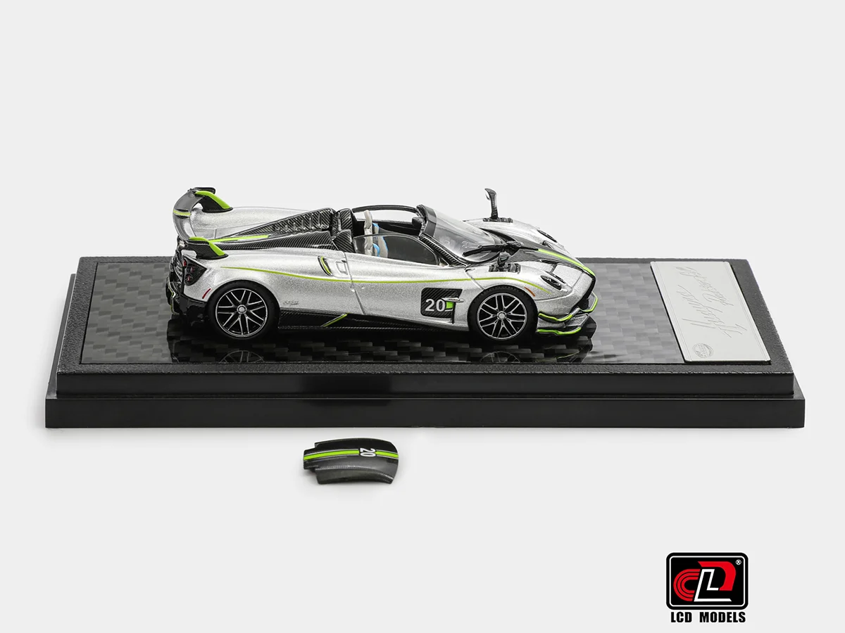 LCD 1:64 Pagani Huayra Roadster BC-Silver Green 2025 Shanghai Toy Fair package LCD64011-SG