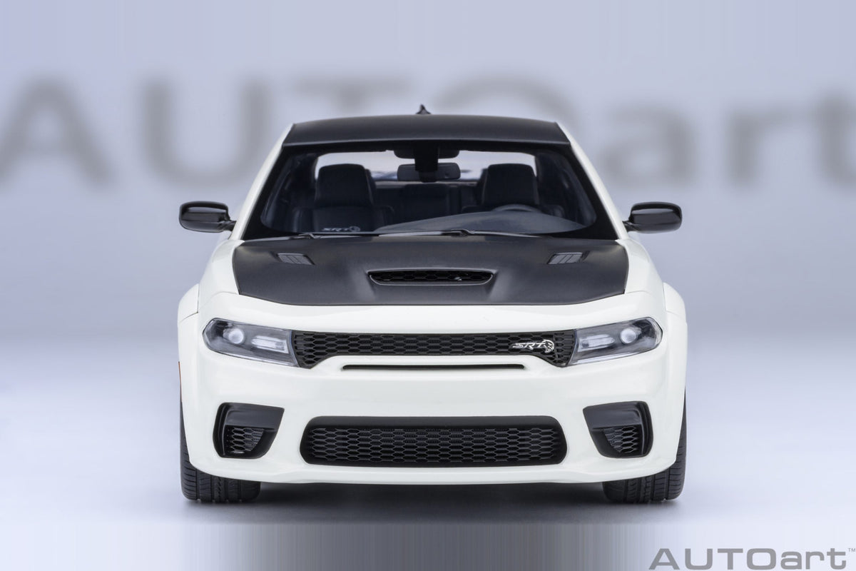 AUTOart 1:18 Dodge Charger SRT Hellcat Redeye jailbreak Knuckle White 71751