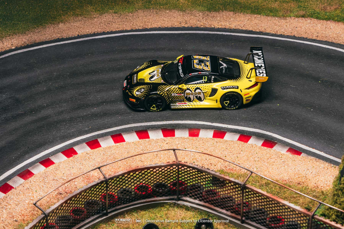 [Preorder] Tarmac Works 1:43 Porsche 911 GT3 R GT World Challenge Asia 2025 Phantom Global Racing Sun Jingzu / Adderly Fong T43-030-25FUJ13