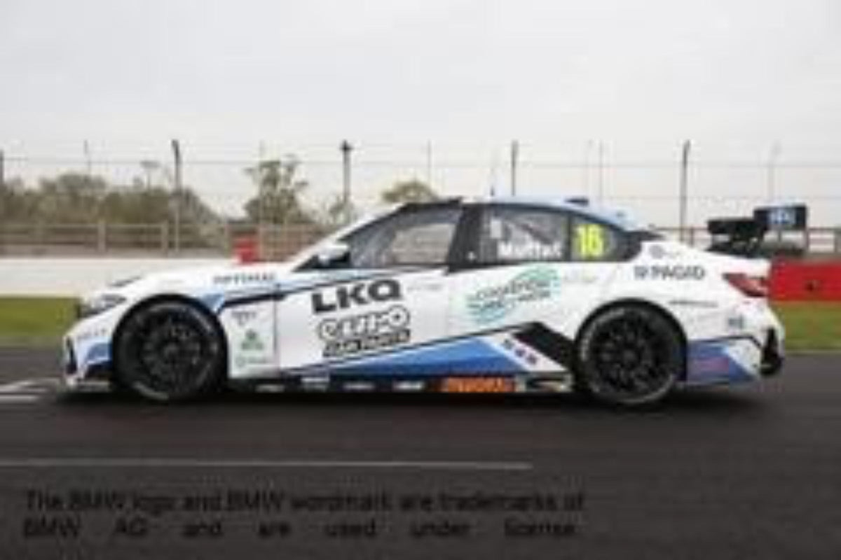 [Preorder] Spark 1:43 LKQ Euro Car Parts with WSR No.16 BMW 330i BTCC 2025 Aidan Moffat UK035