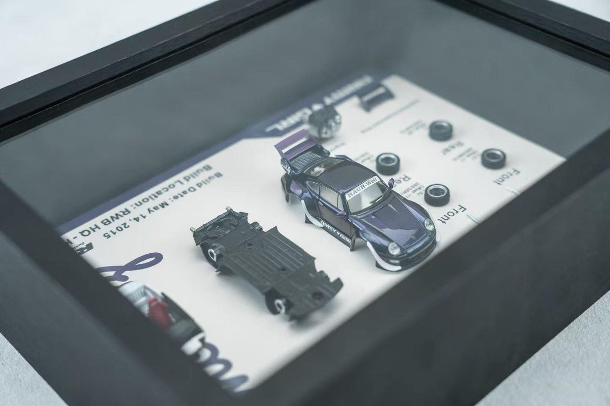 [Preorder] MOTORHELIX 1:64 RWB 964 Army Girl Frame M90801