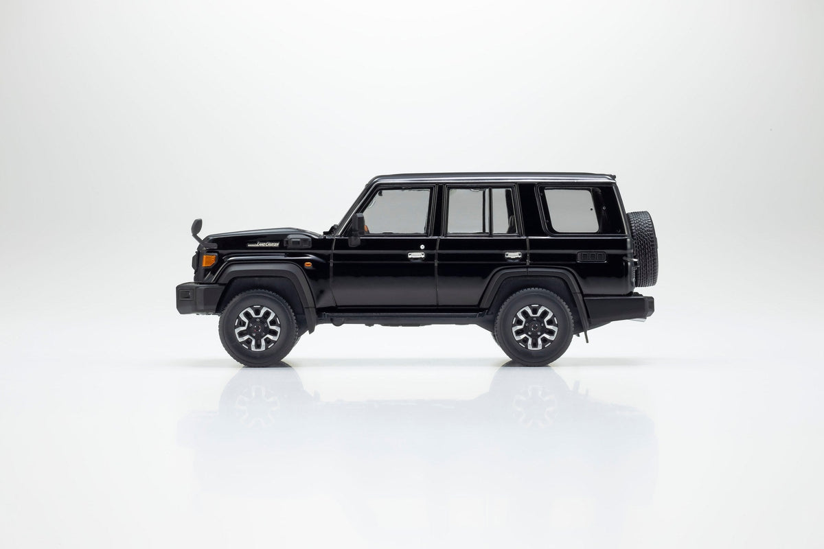 Kyosho 1:43 Toyota Land Cruiser 70 4(3 Colours) 03928BE/03928W/03928BK