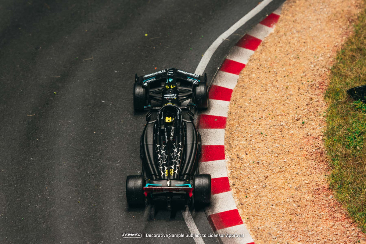 [Preorder] Tarmac Works 1:64 Mercedes-AMG F1 W14 E Performance Italian Grand Prix 2023 #44 Lewis Hamilton – Mijo Exclusives – Global64 T64G-F064-LH3