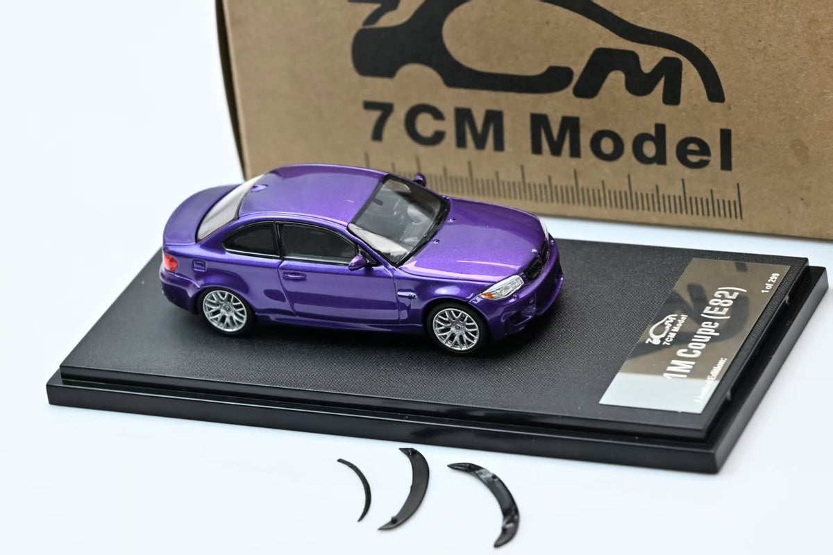 7CM Model 1:64 BMW 1M Coupe (E82) (2 Colours)