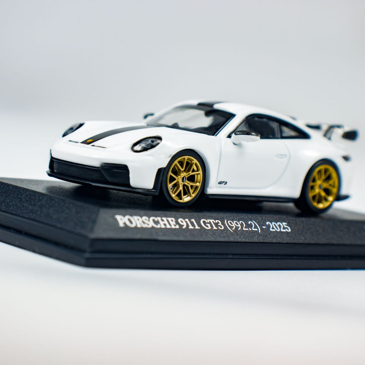 Minichamps 1:64 PORSCHE 911 (992.2) GT3 - 2025 - White CLDC 643064224