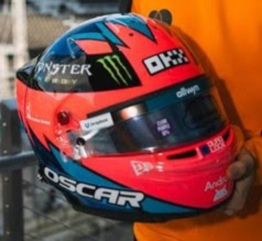 [Preorder] Spark 1:5 McLaren Formula 1 Team - Oscar Piastri - Las Vegas GP 2025 5HF237