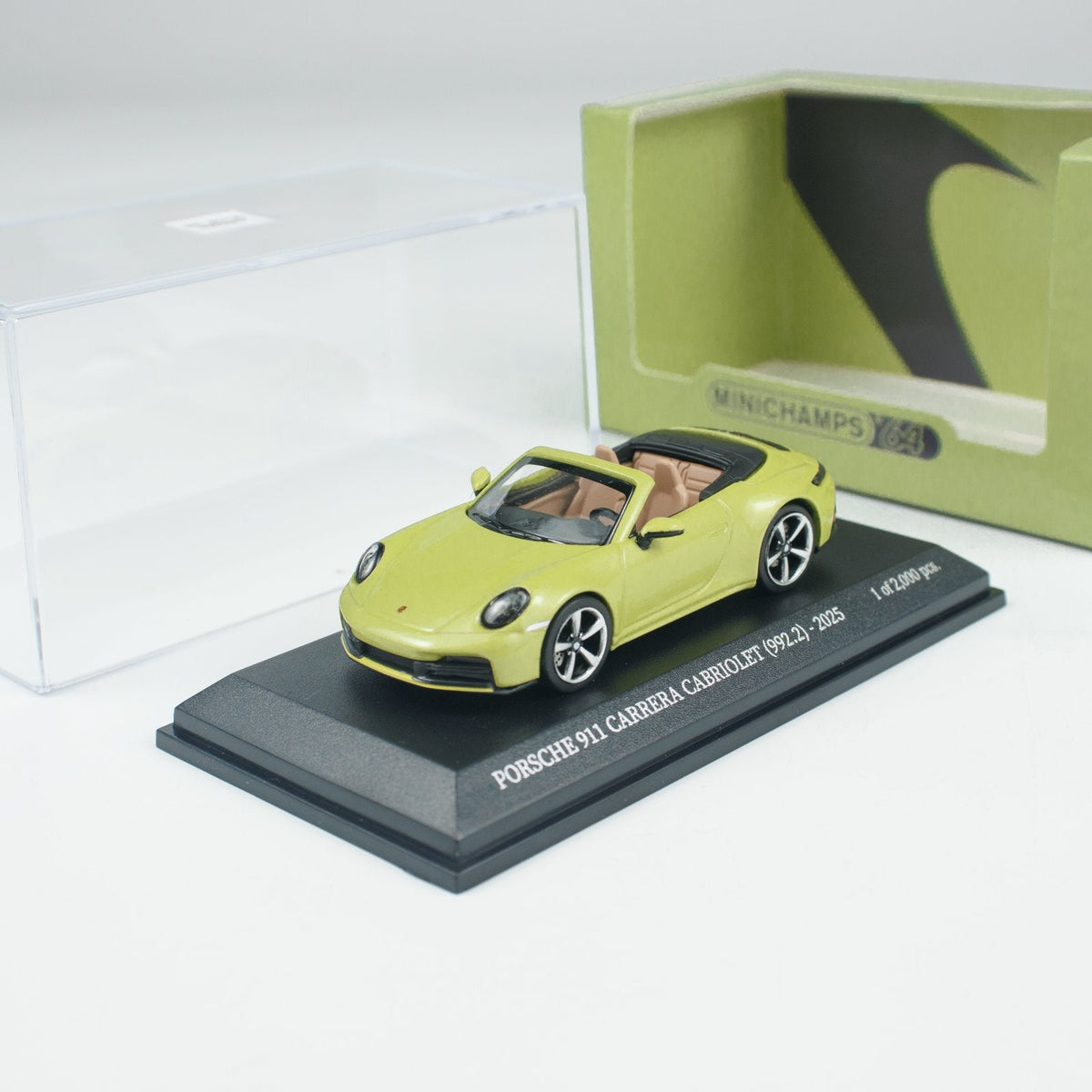 Minichamps 1:64 PORSCHE 911(992.2) CARRERA CABRIOLET YELLOW CLDC 643064034