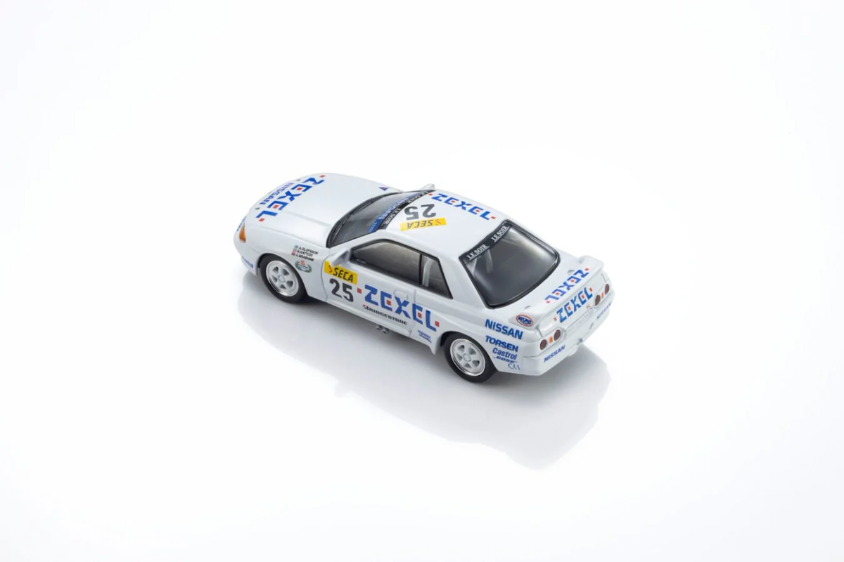 Kyosho 1:64 ZEXEL SKYLINE GT-R (R32) #25 with LED 07012LE