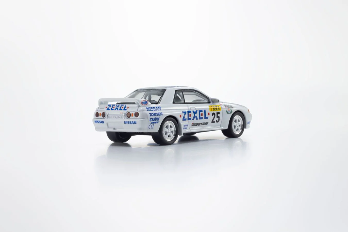 Kyosho 1:64 ZEXEL SKYLINE GT-R (R32) #25 with LED 07012LE