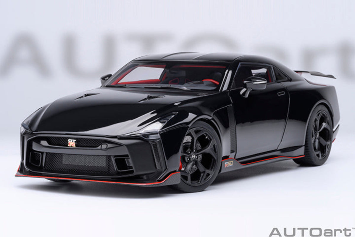 AUTOart 1:18 Nissan GT-R50 ITALDESIGN - Black / Matt Black 77513