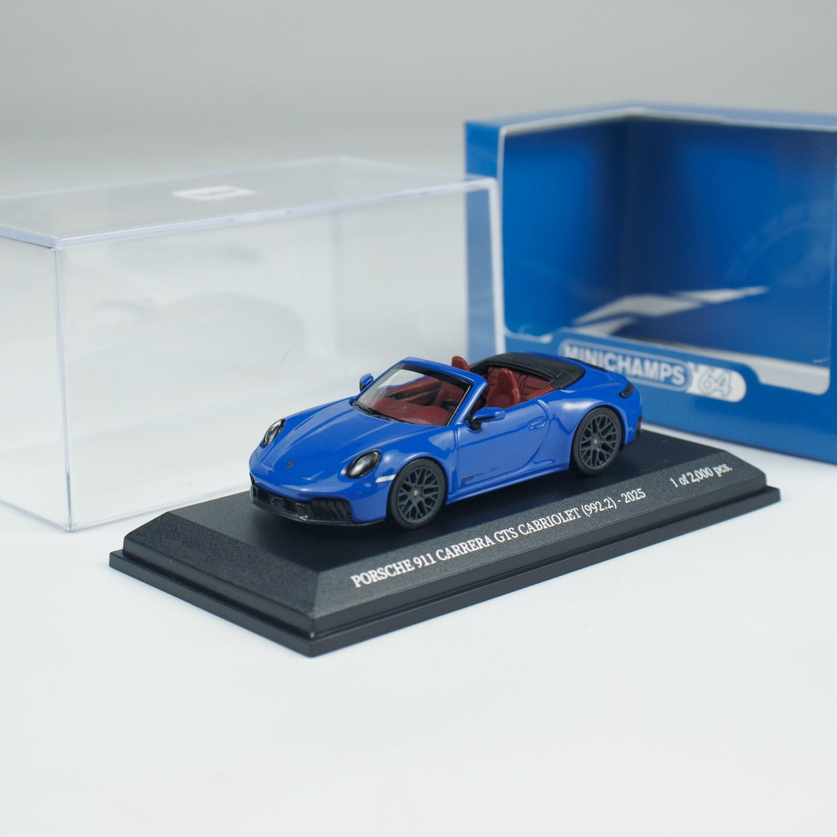 Minichamps 1:64 PORSCHE 911 (992.2) CARRERA GTS CABRIOLET CLDC 643064137