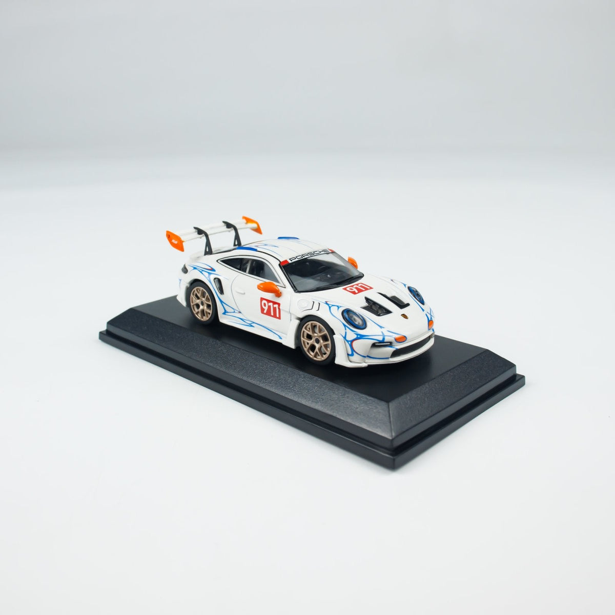 MINICHAMPS 1:64 PORSCHE 911 (992) GT3 RS - 2024 CLDC 643062120