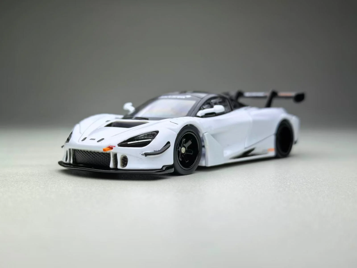 FG 1:64 Mclaren 720S GT3X (4 Colours)