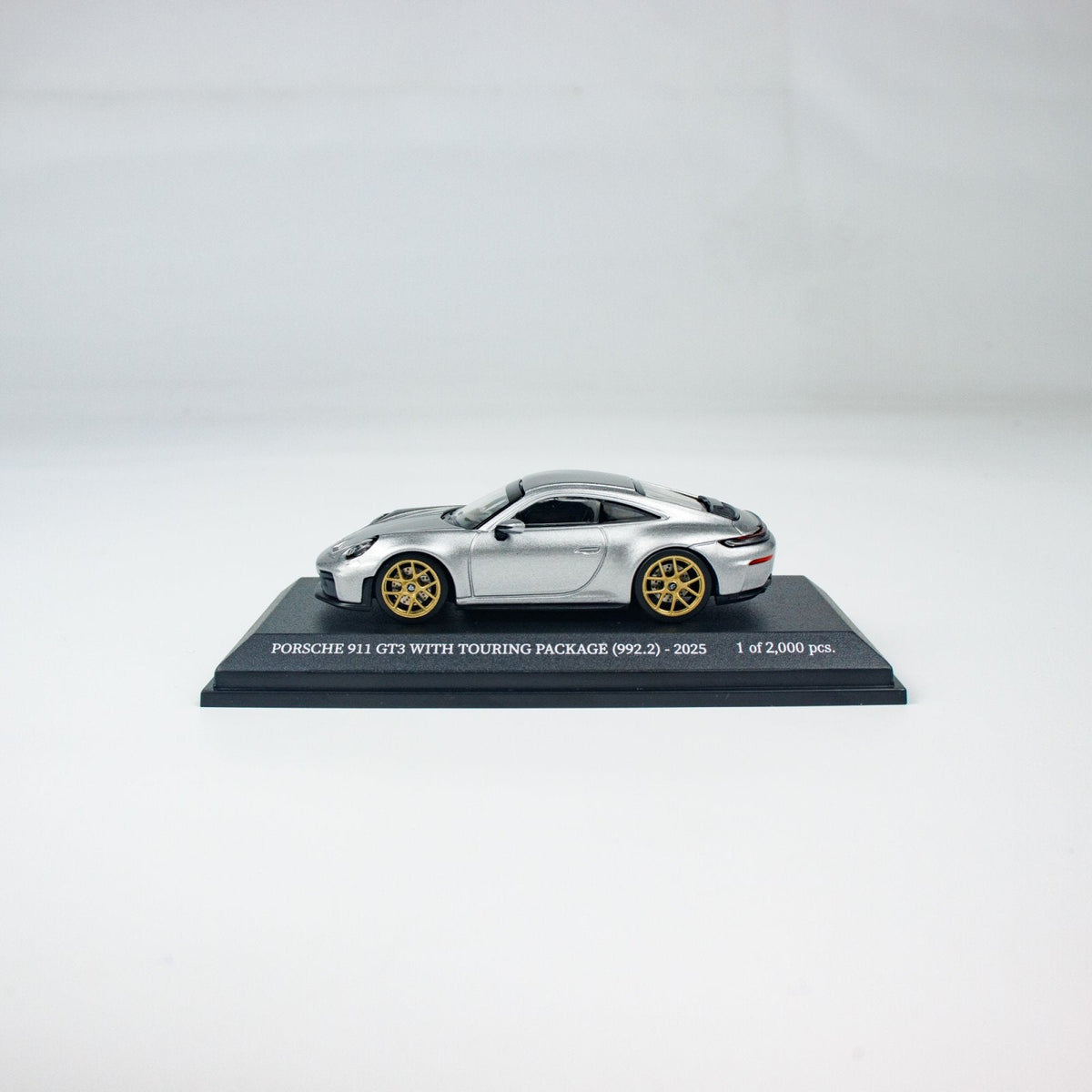 Minichamps 1:64 PORSCHE 911 (992.2) GT3 TOURING - 2025 - SILVER CLDC 643064235