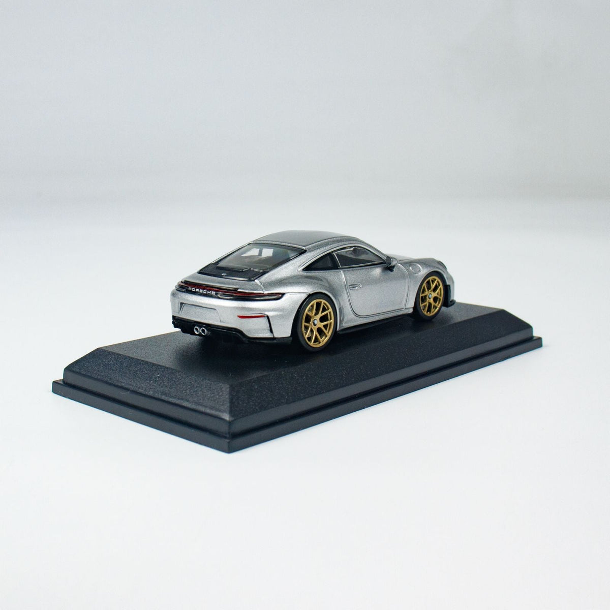 Minichamps 1:64 PORSCHE 911 (992.2) GT3 TOURING - 2025 - SILVER CLDC 643064235