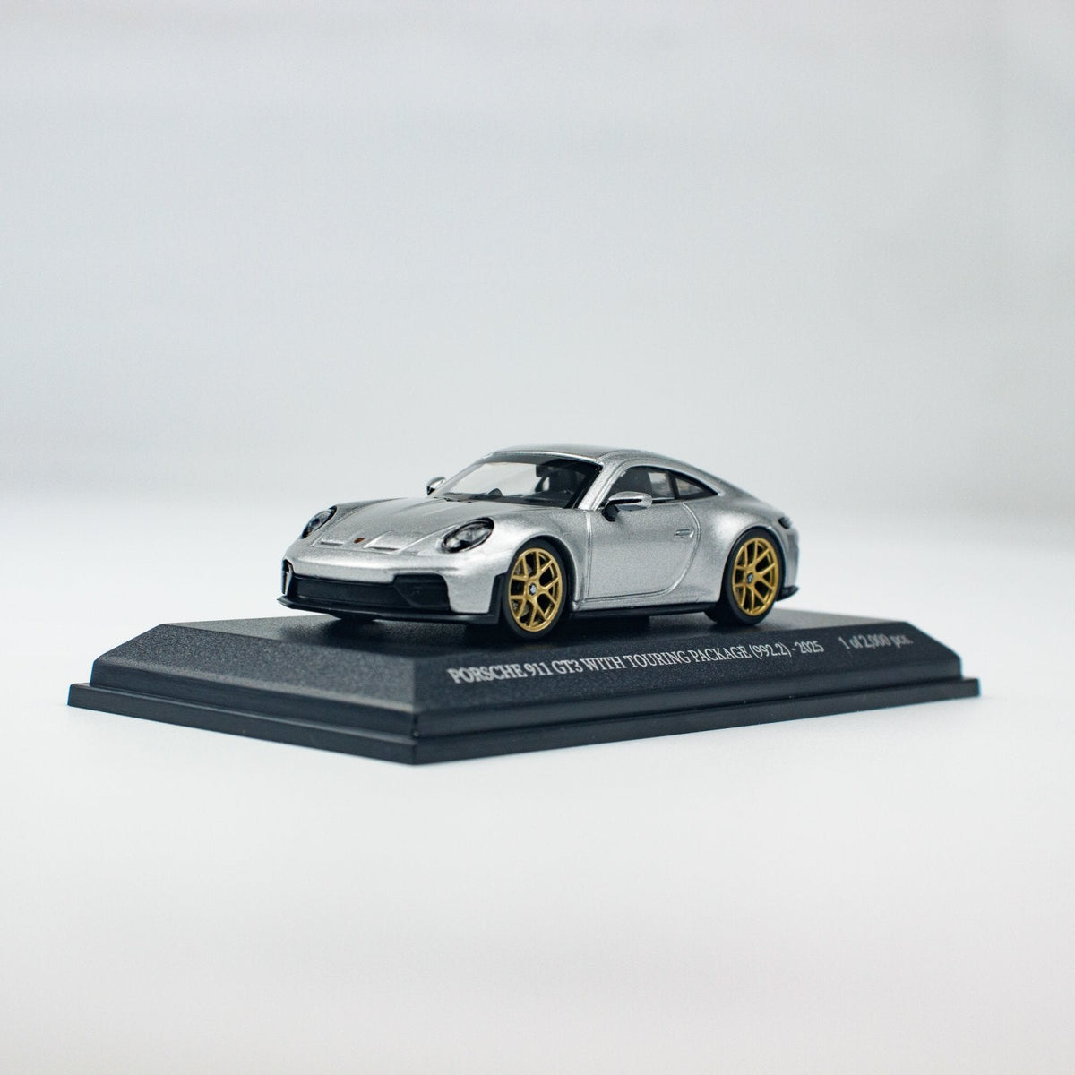 Minichamps 1:64 PORSCHE 911 (992.2) GT3 TOURING - 2025 - SILVER CLDC 643064235