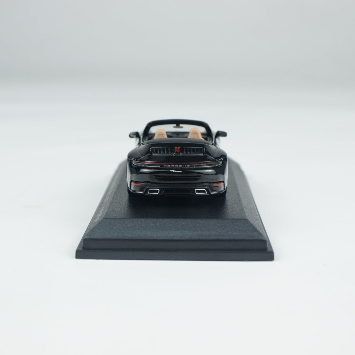 Minichamps 1:64 PORSCHE 911(992.2) CARRERA CABRIOLET  CLDC 643064035