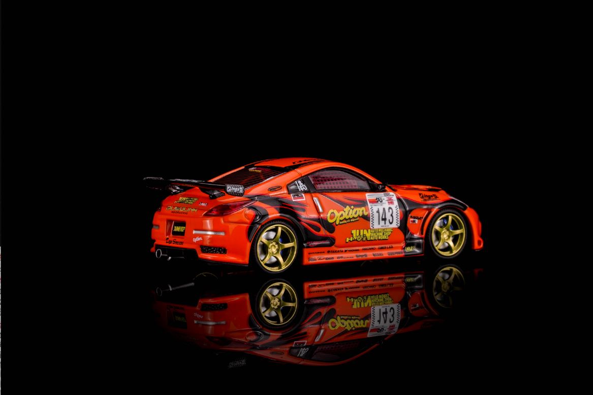 [Preorder] MOTORHELIX × Mr.Hiro × Option 1:64 Nissan Fairlady Z，"Option Stream Z" ‘02（Z33) M63851