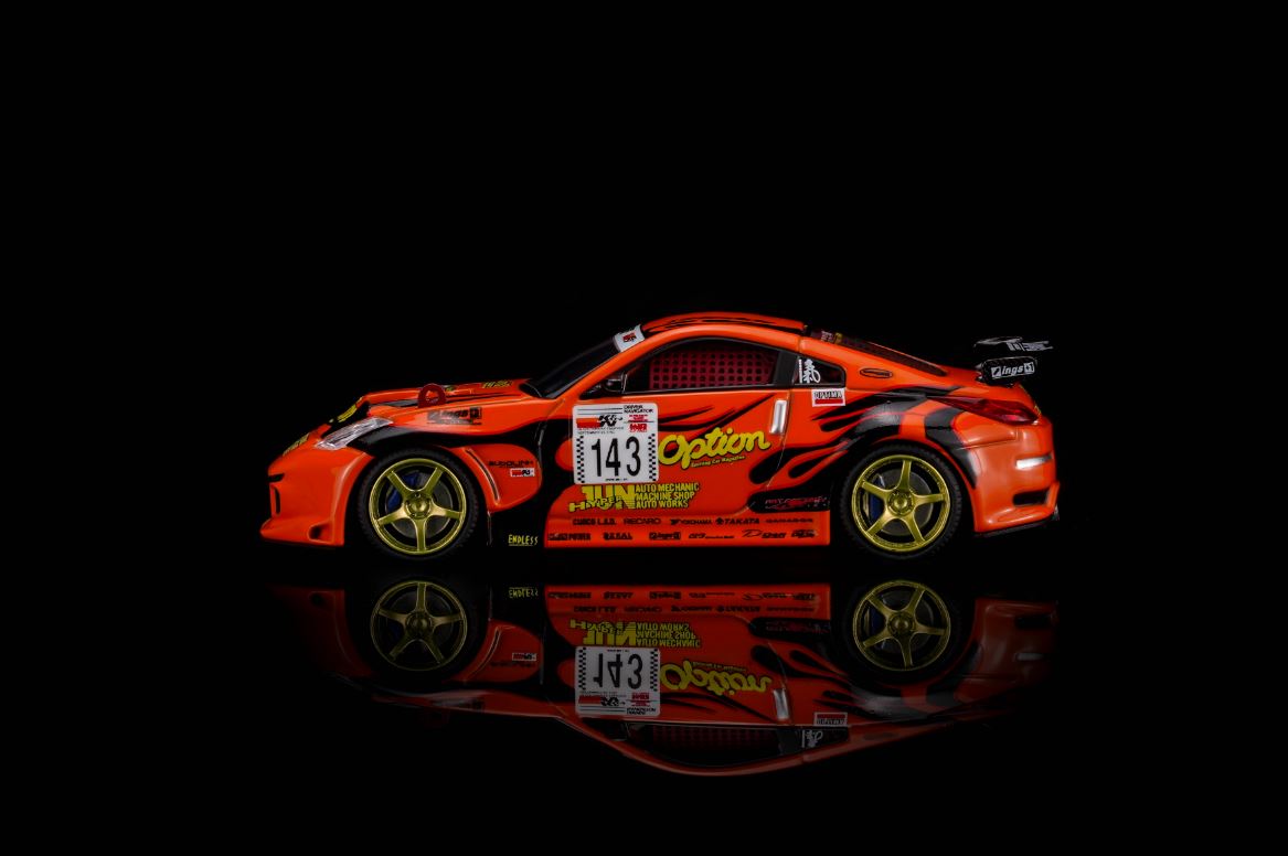 [Preorder] MOTORHELIX × Mr.Hiro × Option 1:64 Nissan Fairlady Z，"Option Stream Z" ‘02（Z33) M63851
