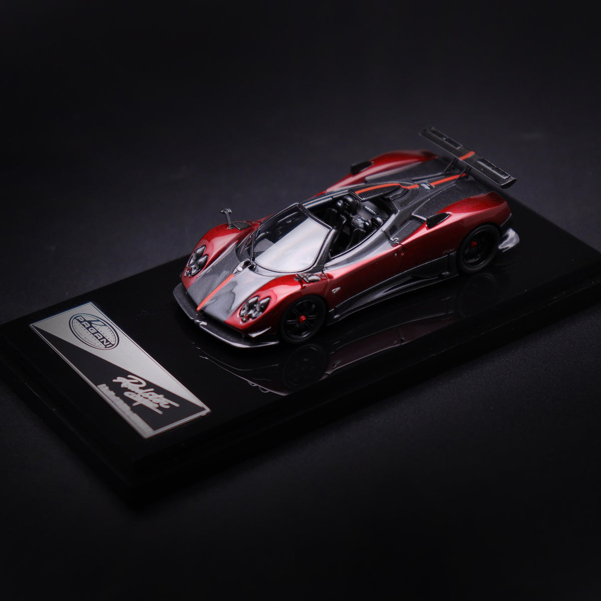 [Preorder] Sakura Model 1:64 Pagani Zonda Cinque Canopy LHD Metallic Red Black interior
